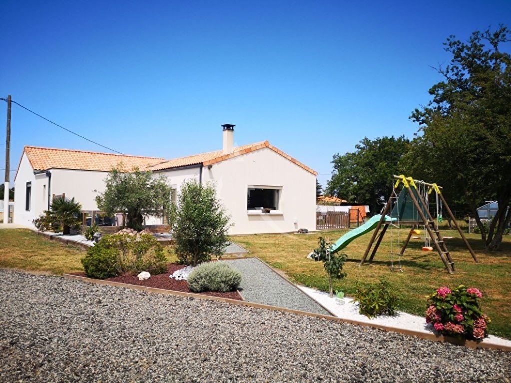 Maison Avec Hectares à Vendre En Vendée